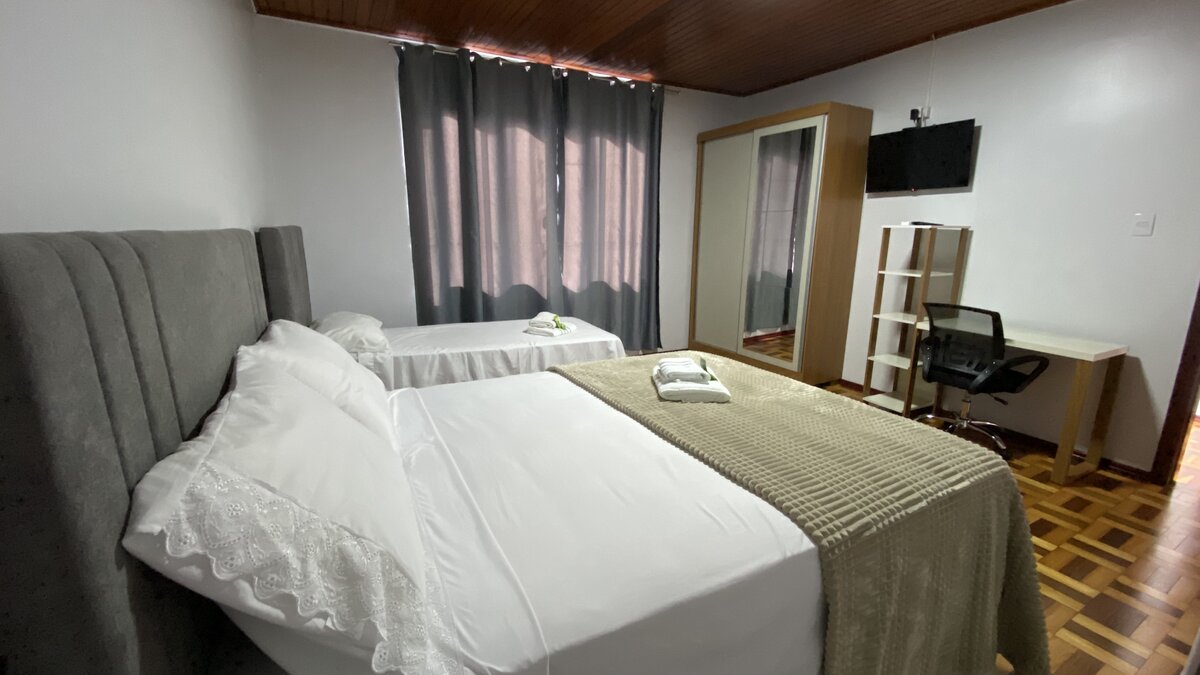 Quarto Triplo - Hotel em Pranchita PR